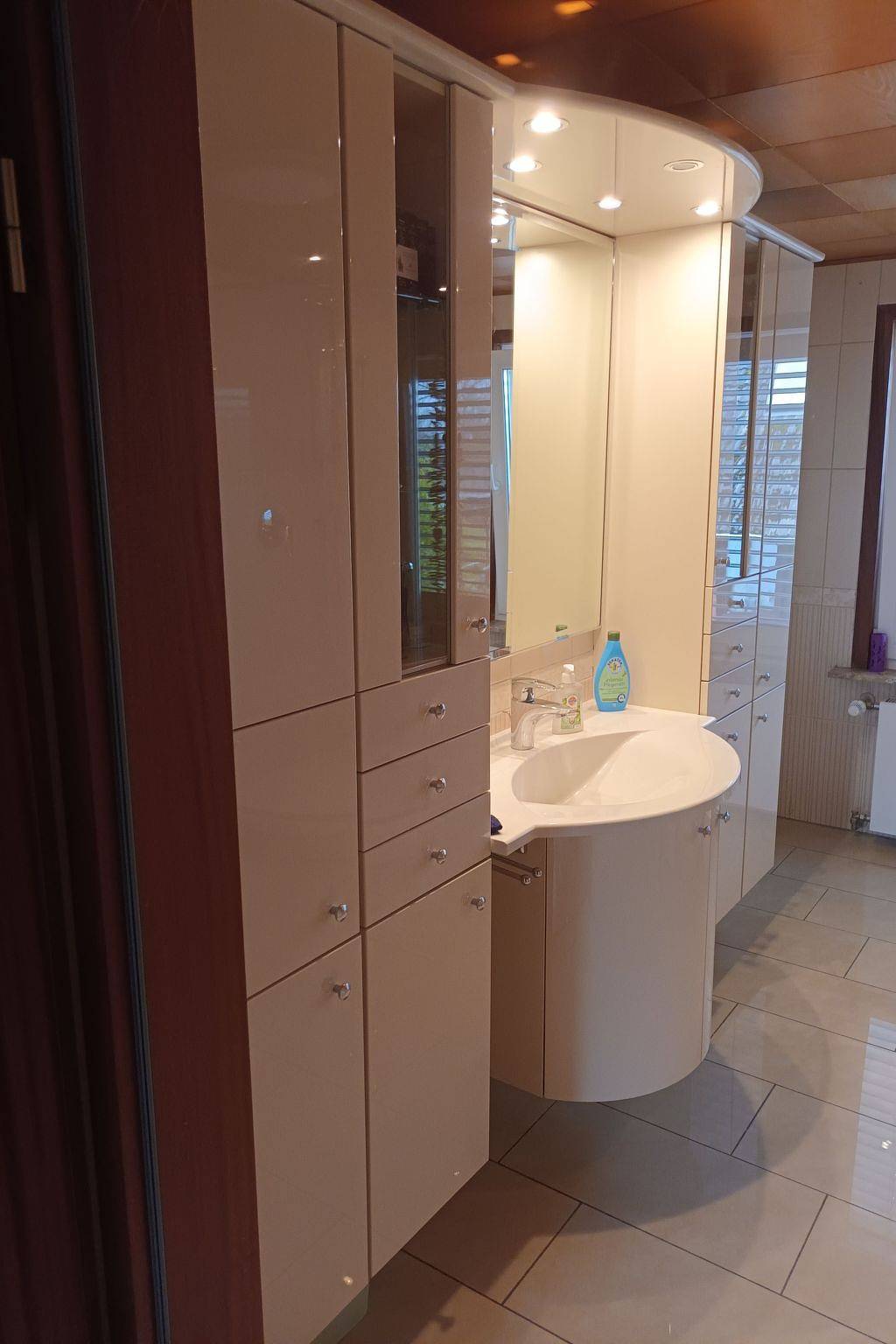 Ganze Wohnung, 3 Zimmer 1. Og 100qm in Tangstedt, Kreis Stormarn