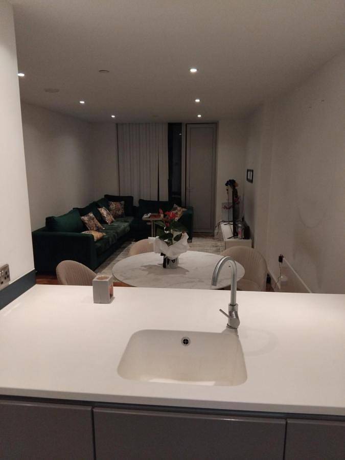 Apartamento para 3 personas, con terraza y vistas, Se admiten mascotas en Mánchester