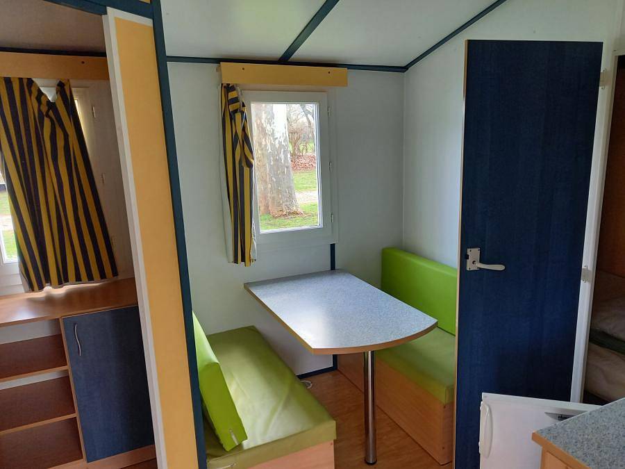 Camping de l'Arquebuse - Mobile home 4 persons - Without sanitary facilities in Athée, Dijon region