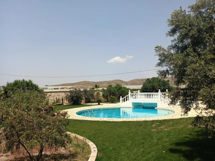 Ferienwohnung für 6 Personen, mit Pool und Garten - 1