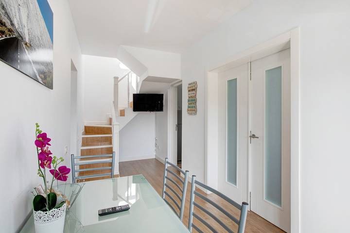 Vacation Home 'Casa Micaela 2' with Sea View, Terrace, Balcony & Wi-Fi in San Nicolás, El Sauzal