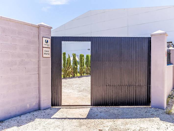 Location de vacances pour 8 personnes, avec Terrasse ainsi que Jardin et Piscine dans La Lantejuela - 3