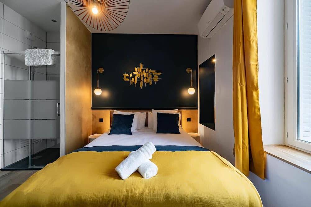 Entire apartment, Appartement design et climatisé proche de la gare in Vichy, Vichy region