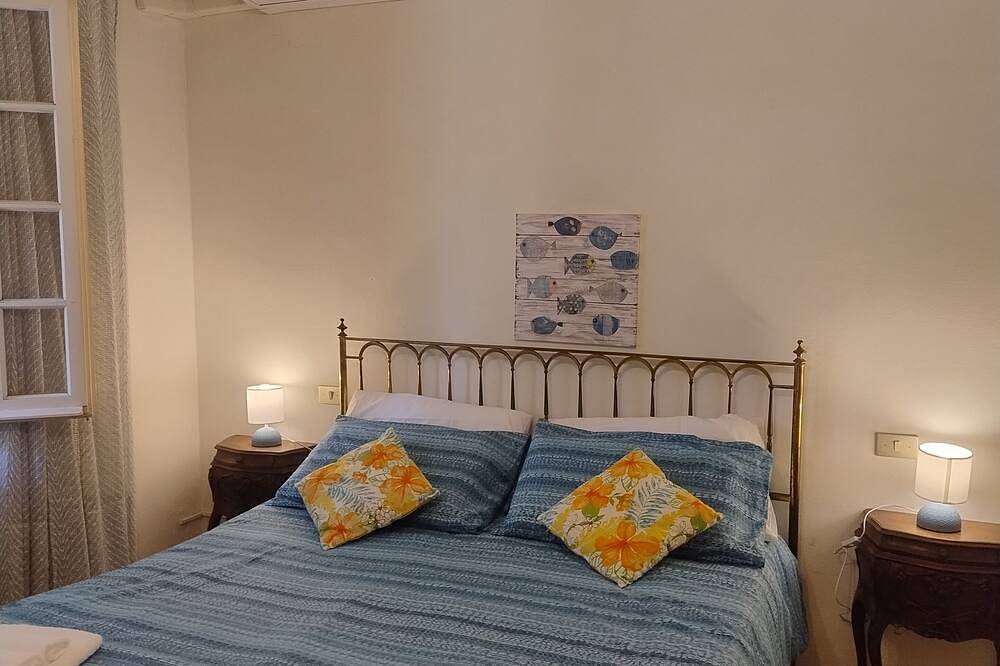 Villino con ampio patio e pista ciclabile che collega direttamente al lungomare in Marina di Cecina, Cecina