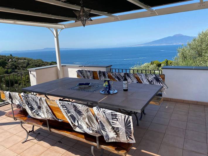 Casa vacanza per 5 persone, con giardino a Sorrento