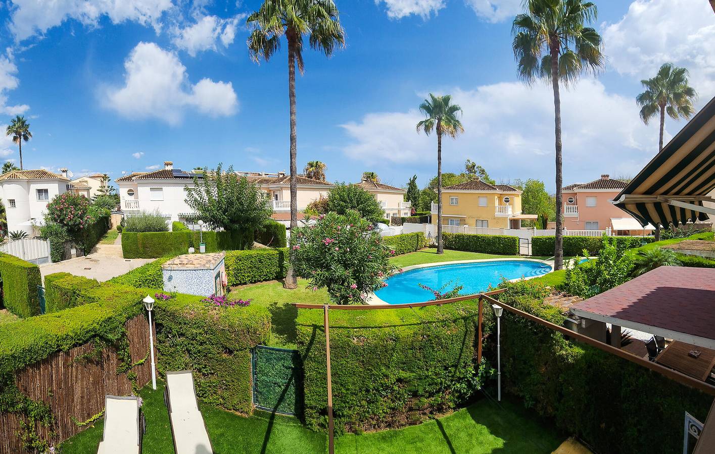 Sea View Apartment with Pool, Terrace & Wifi - 200m to Les Deveses Beach in Oliva, Costa Blanca