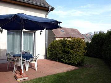 Ferienwohnung für 2 Personen, mit Garten und Terrasse in Neukalen