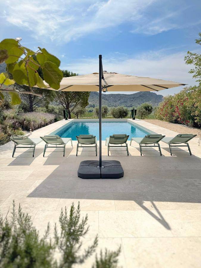 Chalet para 8 personas, con vistas además de piscina y terraza - 1