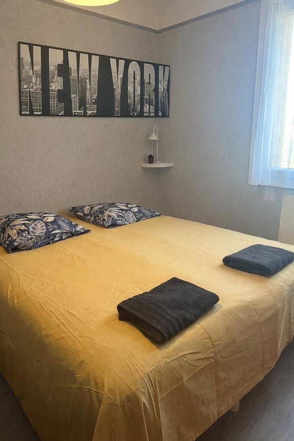 Gîte pour 6 personnes, avec balcon et vue à Château-Arnoux-Saint-Auban - 4