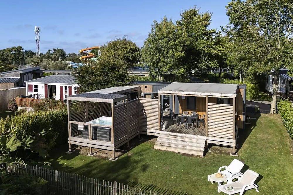 Mobil Home Prestige 4 Pièces 6 Personnes Climatisé + Tv + Jacuzzi 2sdb in Lannion, Ceinture Dorée