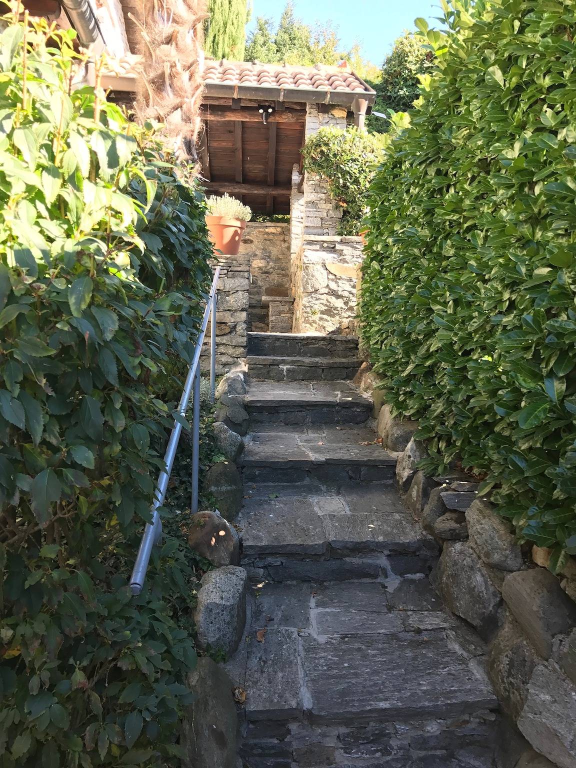 Holiday home for 4 people with view in Trarego, Trarego Viggiona