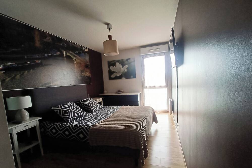 Apartamento entero, Cerca de París / Apartamento familiar completamente amueblado (3 habitaciones + 2 baños) in Saint-Denis, Sena-Saint Denis