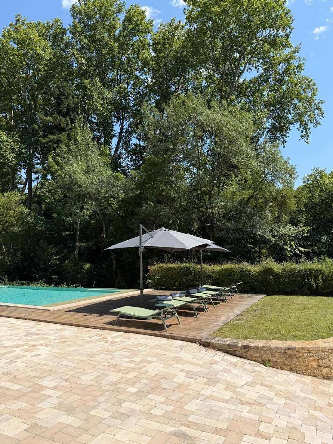 Chambre d’hôte pour 4 personnes, avec Terrasse et Jacuzzi ainsi que Jardin et Piscine à Uzès - 4