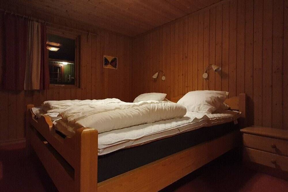 Sauna | Wi-Fi | Terrace | Wood stove | Cable Tv in Lofsdalen, Härjedalen