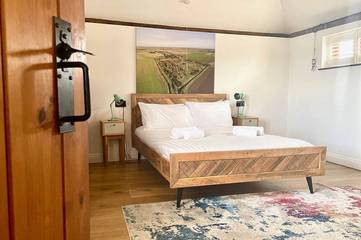 Glamping for 7 People in Point Clear, St Osyth, Photo 1