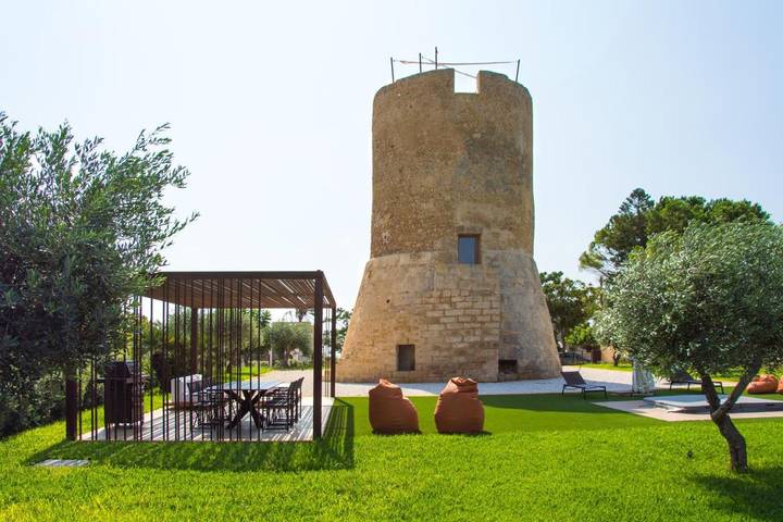 Casa vacanza per 2 persone, con idromassaggio e giardino in Sicilia