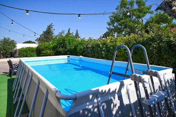 Villa pour 6 personnes, avec Jardin ainsi que Piscine et Vue à Santa Lucia (Bari)