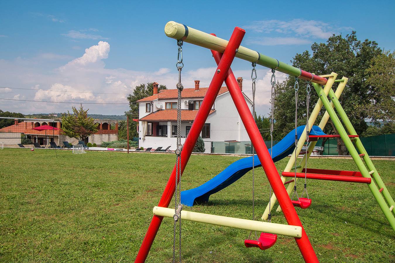 Ganze Wohnung, Ferienwohnung für 6 Personen mit Pool in Barban, Südküste Istrien