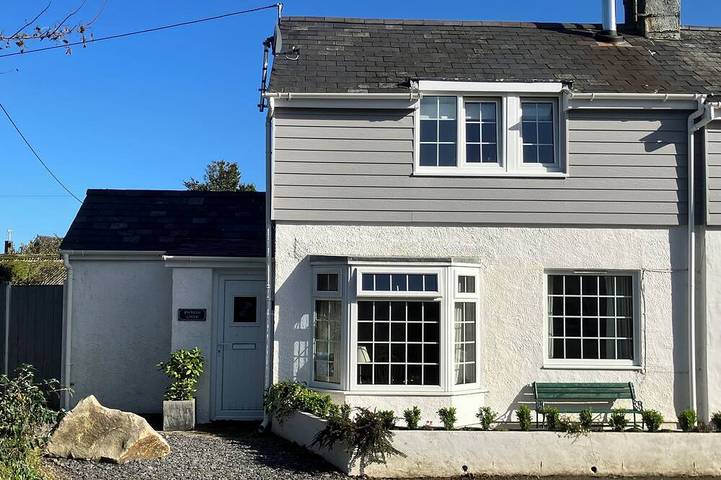 Holiday rental for 3 people, with garden and terrace in Morfa Nefyn