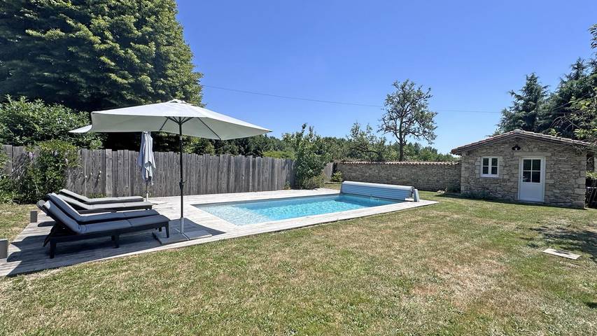 Gîte pour 9 personnes, avec jardin ainsi que piscine et terrasse dans Parc naturel régional Périgord-Limousin - 4