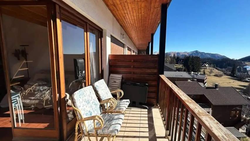 Gîte pour 11 personnes, avec terrasse dans Valberg (Niza) - 2