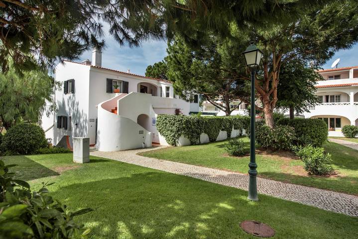 Apartamento inteiro, Apartamento "Mng Elliott 81c" com terraço privado e Wi-Fi in Vale do Lobo, Almancil