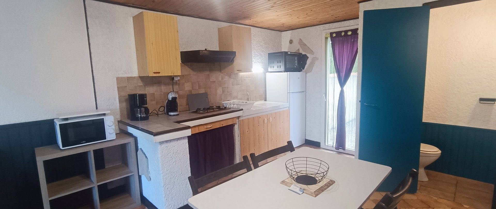 Gîte La Capelle pour 4 personnes, avec piscine in Roquefort-des-Corbières, Côte méditerranéenne (France)
