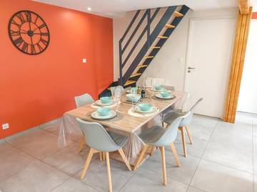 Gîte pour 5 personnes, avec jardin et vue à Saint-Hostien