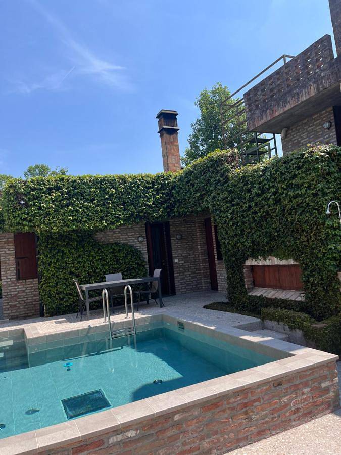 Appartamento per 3 persone, con giardino e panorama nonché piscina e terrazza, con animali domestici a San Donà di Piave