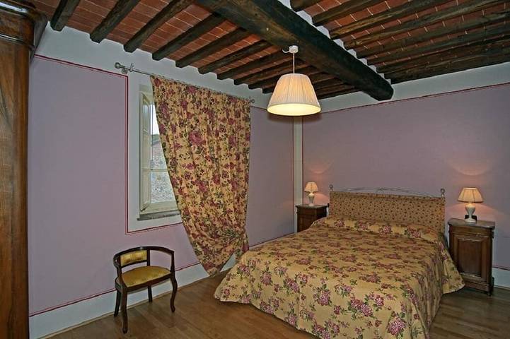 Location de vacances pour 9 personnes, avec jardin ainsi que terrasse et piscine à Montecarlo (Toscane) - 4