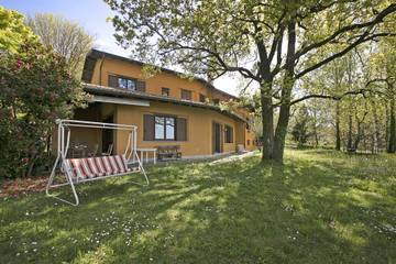 Villa per 6 Persone in Buguggiate, Provincia di Varese, Foto 1