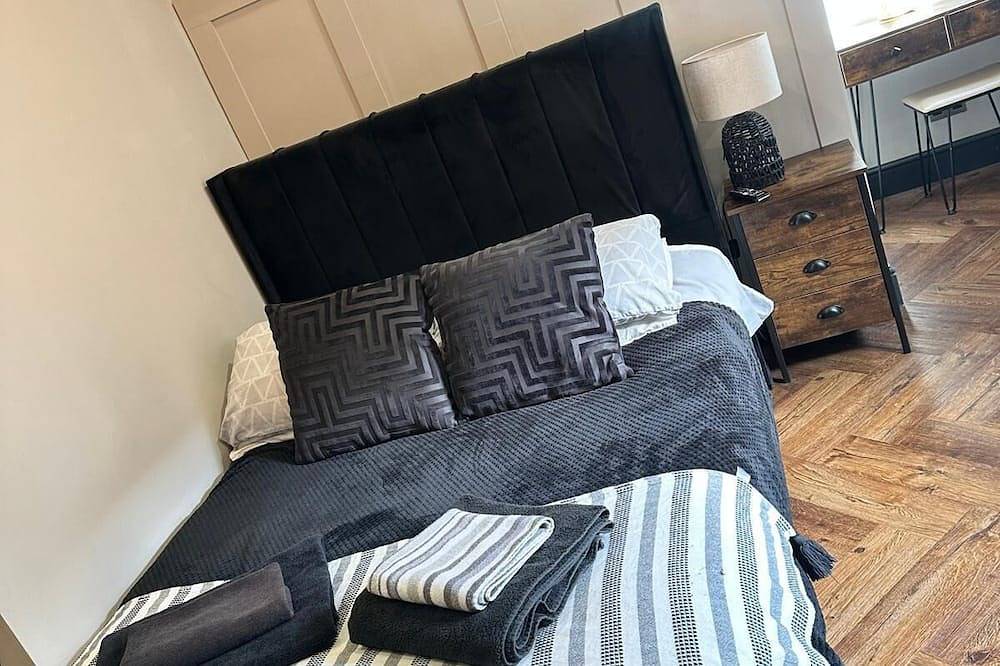 Stunning town centre cottage with hot tub in Morpeth, Northumberland