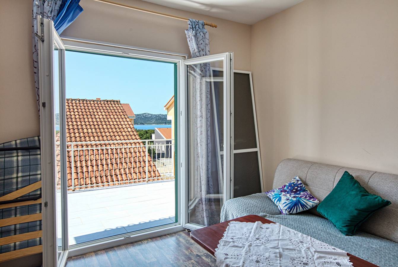 Entire apartment, Two bedroom apartment with terrace and sea view Biograd na Moru, Biograd A-18665-b in Biograd na Moru, Zadar