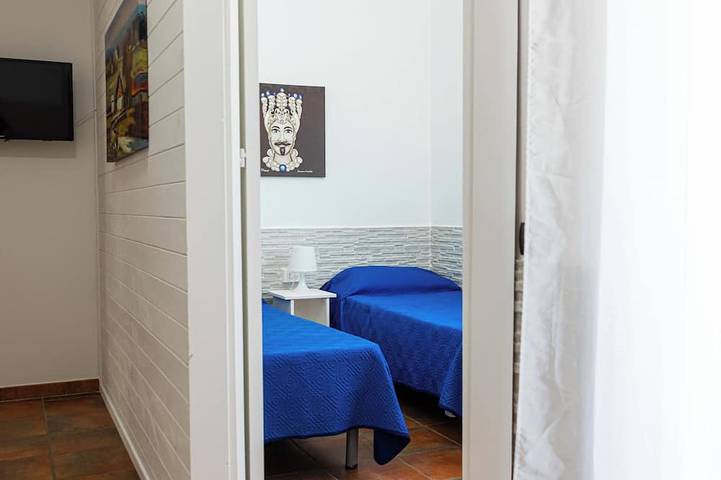 Appartement entier, Typical Apartment 200 Meters From The Sea WIFI Car Rental in Alcamo Marina, Alcamo