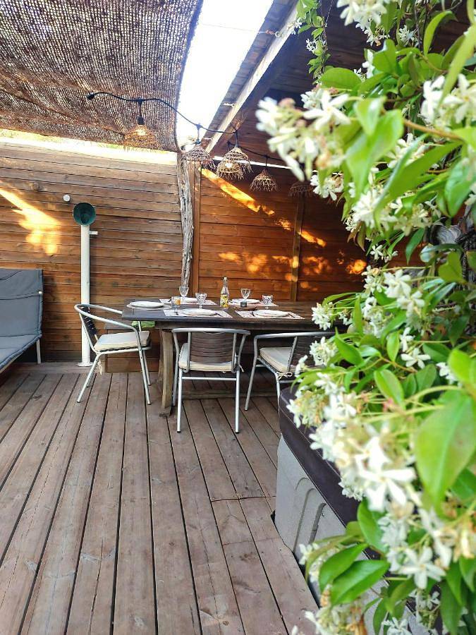 Location de vacances pour 7 personnes, avec jacuzzi et terrasse, animaux acceptés dans Plage du Débarquement (La Croix-Valmer) - 2