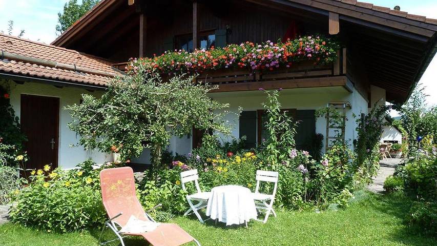 Ferienwohnung für 2 Personen, mit Garten in Hopferau