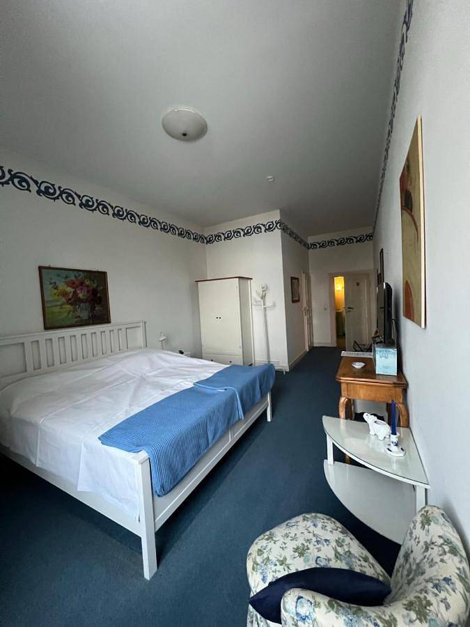 Ferienhaus für 2 Personen, mit Balkon und Garten sowie Seeblick und Ausblick in Schützenfest Hannover - 2