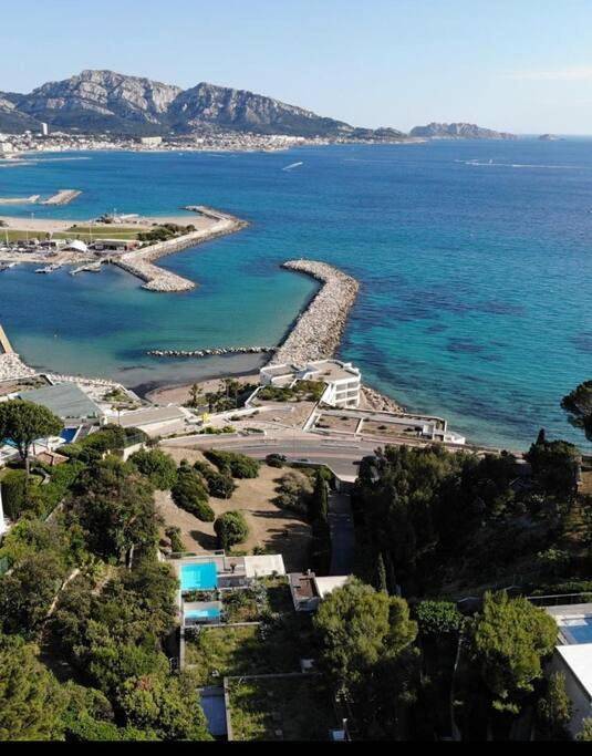 Villa Jfk in Marseille, Mediterranean Coast (France)
