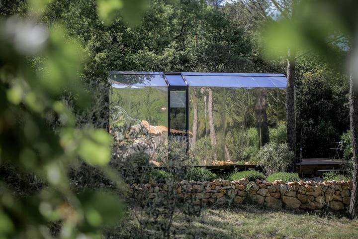 Cabane design avec piscine partagée à Bras in Bras, Région de Brignoles