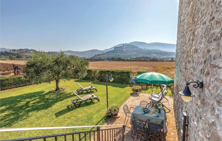 Location de vacances pour 5 personnes, avec jardin et terrasse à Assise - 3