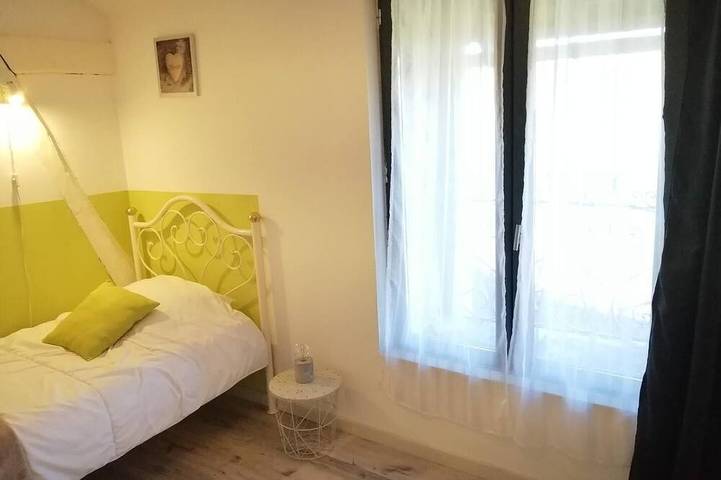Location de vacances pour 6 personnes, avec piscine et jardin à Aynac - 4
