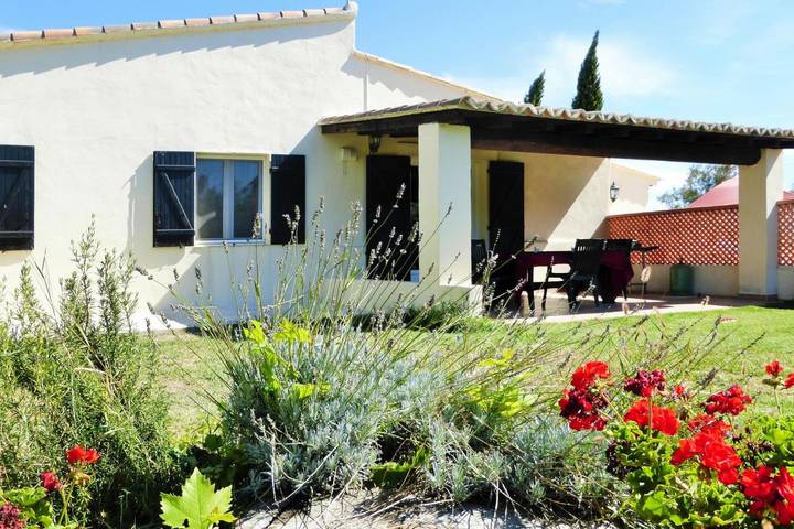 Maison de vacances pour 6 personnes, avec piscine et terrasse, adapté aux familles dans les Bouches-du-Rhône - 3