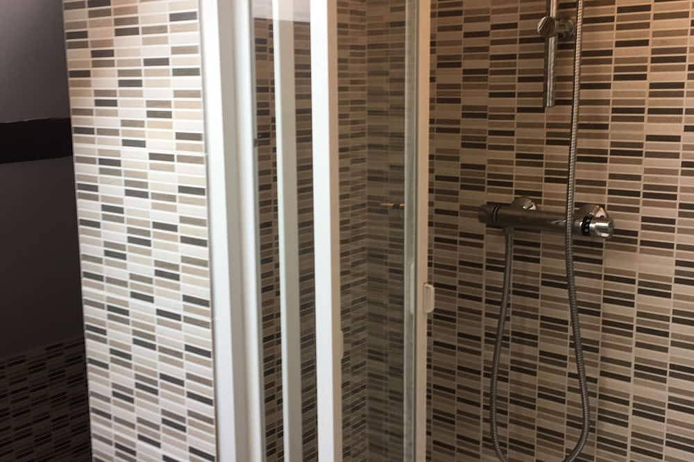 Extension d'une longère du Xviiie siècle in Oise