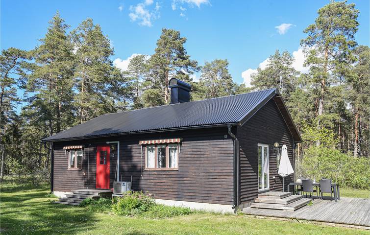 Hus för 6 Personer med trädgård in Gotland