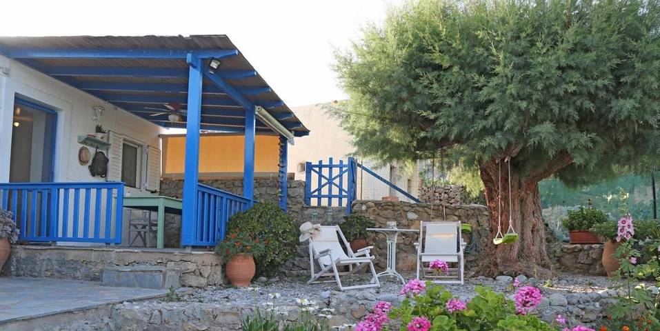 Gîte pour 2 personnes, avec vue et terrasse, animaux acceptés dans Κάτω Ζάκρος