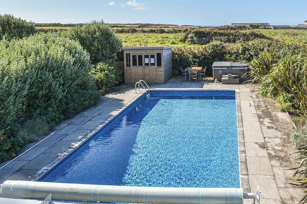 3 bedroom accommodation in Sennen Cove in Sennen, Cornwall