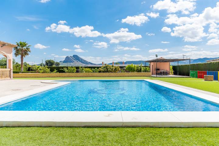 Chalet para 6 personas, con terraza y jardín en Antequera - 3