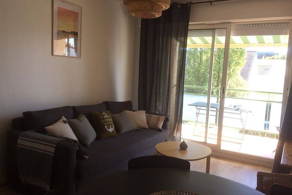 Entire apartment, Apartment 200 m from beach and center in quiet residence in La Turballe, Côte d'Amour