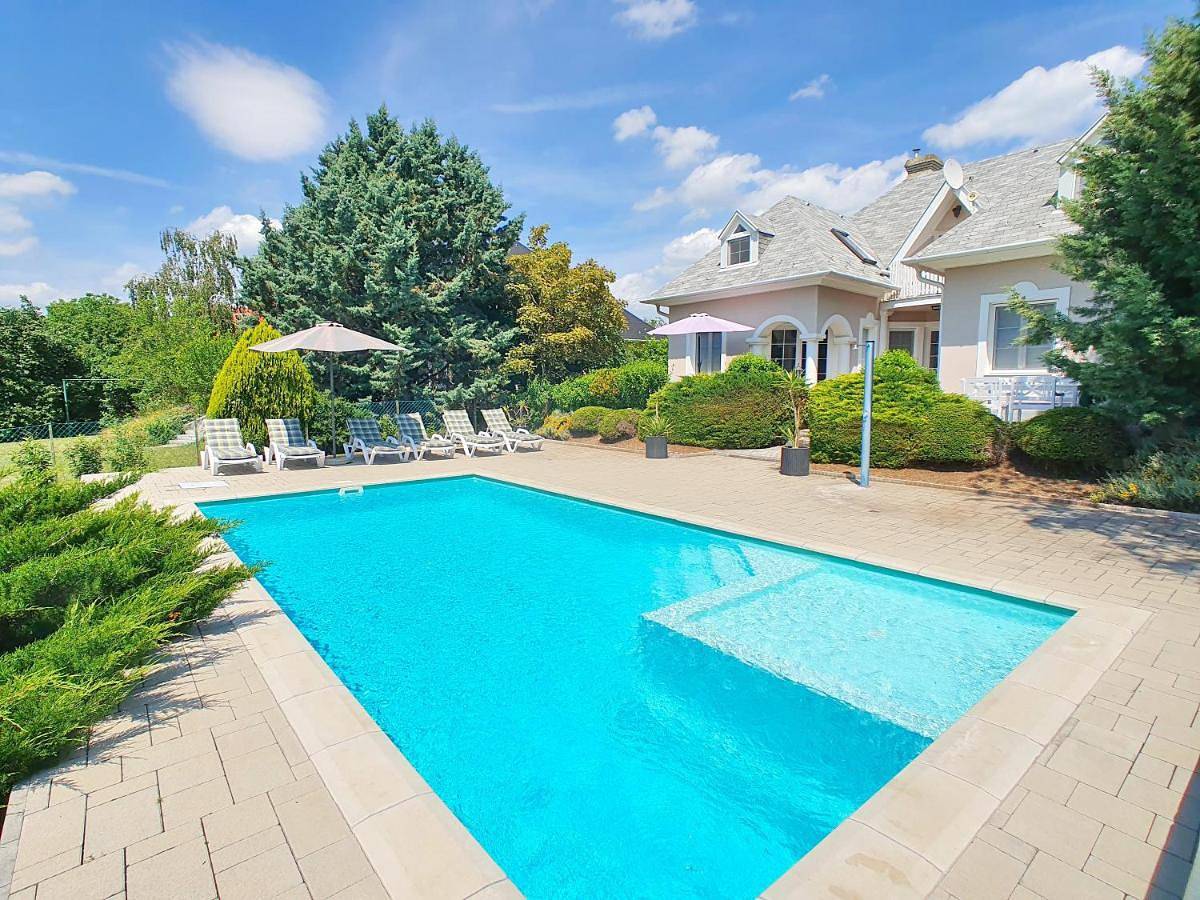 No 74 Villa Betty with swimming pool in Gyenesdias, Balaton Hochland Nationalpark