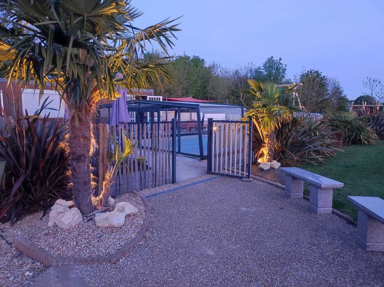 Domaine privatisé 35 pers./ 26 cou Piscine • Brasero • Tyrolienne in Unverre, Région de Châteaudun